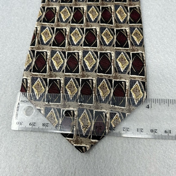 Siena Collezione Men’s Brown Geometric Silk Tie, 3.75 x 56 - Picture 3 of 6